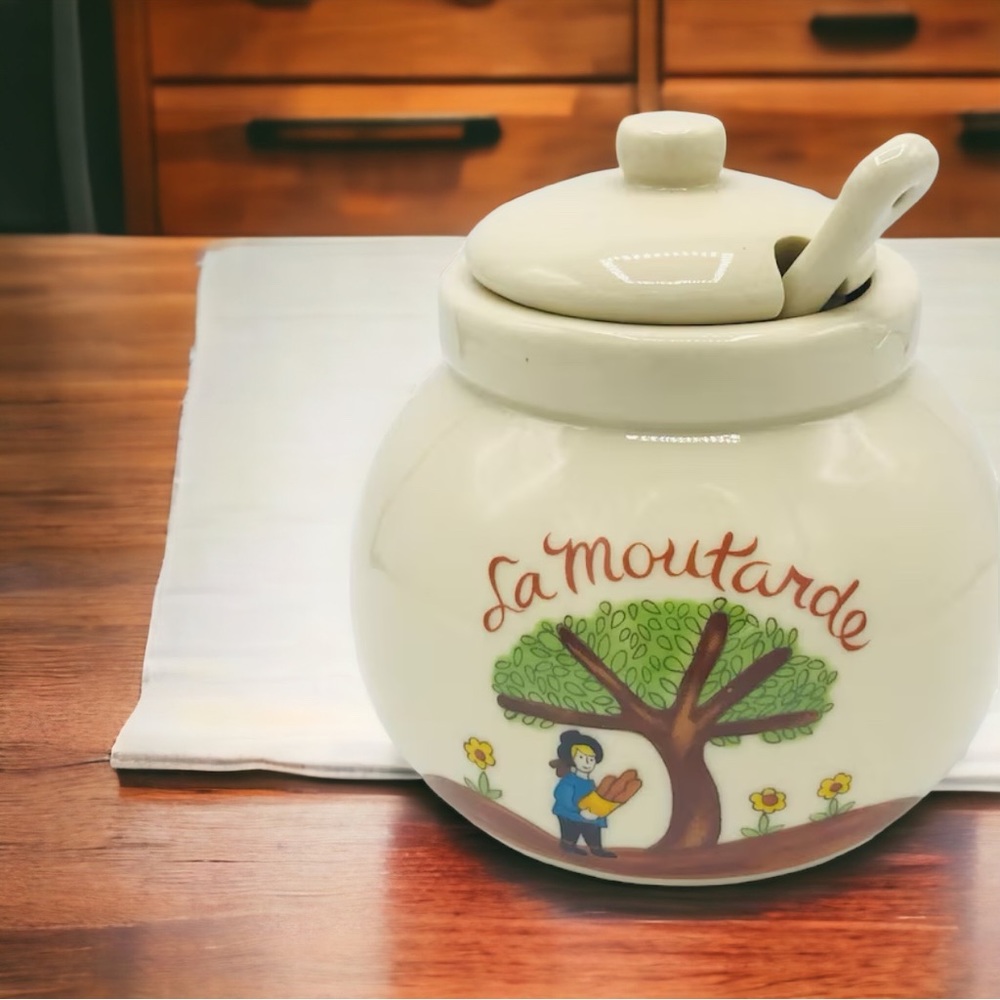 Cream Ceramic 'La Moutarde' Mustard Jar with Spoon